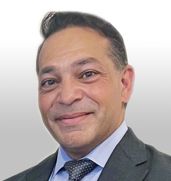 الأستاذ علي أحمد يموت